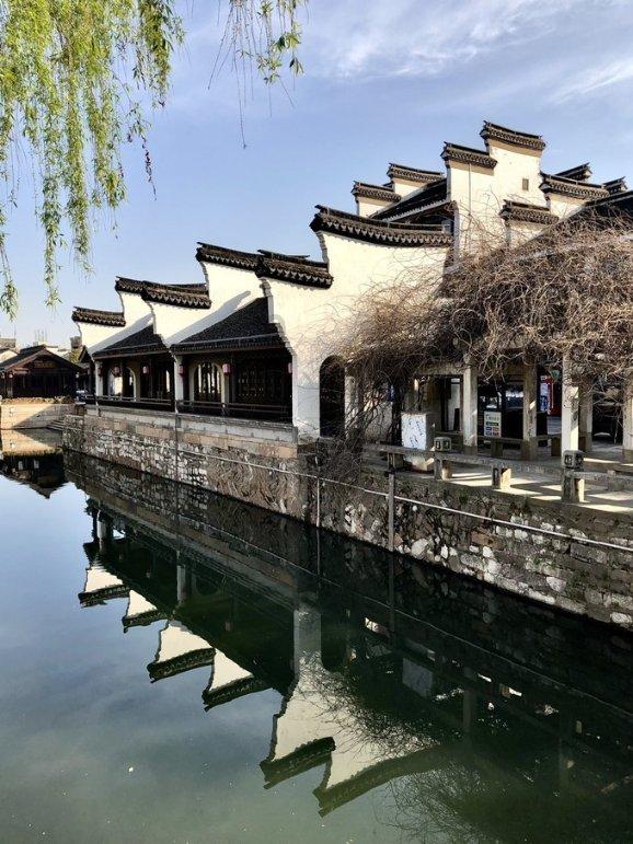 爱上打游戏还成了野王,儿子回应59岁父亲玩游戏走红:每天都玩!